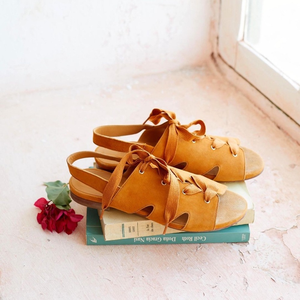 Sézane Low Rachel Leather Suede Lace-Up Sandals Mustard Yellow size 39 / 8
